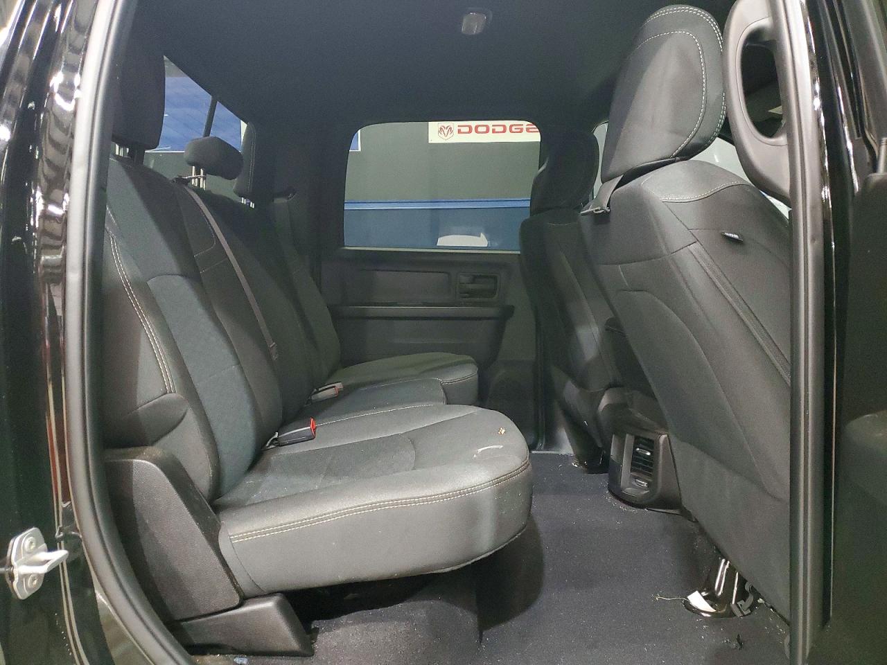 2025 RAM 2500 TRADESMAN photo 10