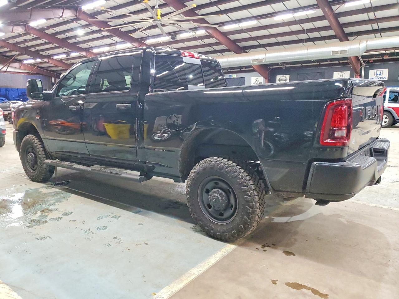 2025 RAM 2500 TRADESMAN photo 2