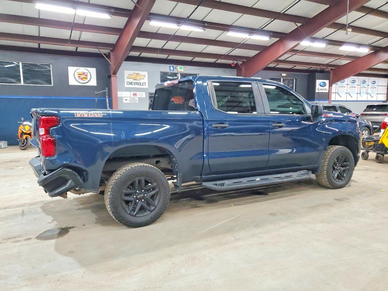 2021 CHEVROLET SILVERADO K1500 TRAIL BOSS CUSTOM photo 3