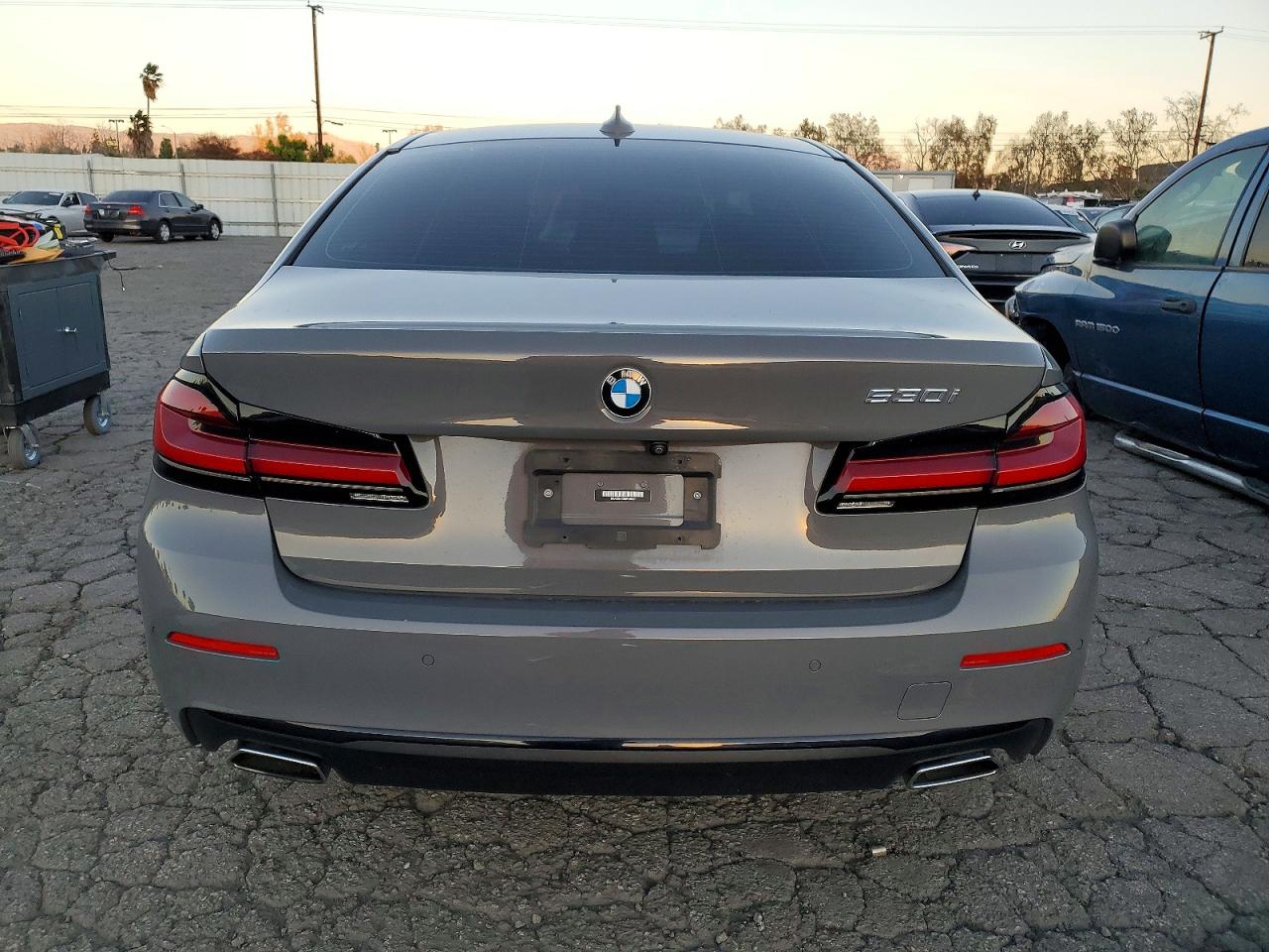 2022 BMW 530 I photo 6