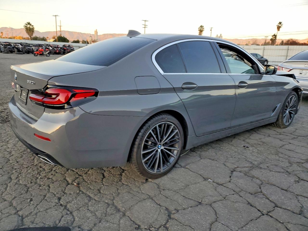 2022 BMW 530 I photo 3