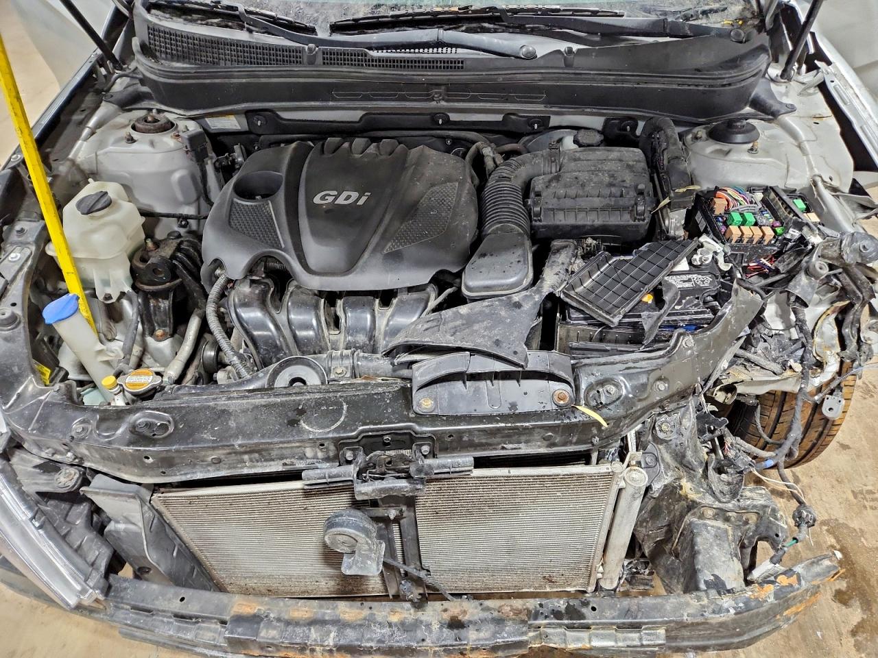 2012 HYUNDAI SONATA SE photo 11