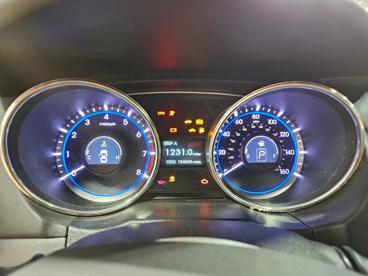 2012 HYUNDAI SONATA SE photo 9