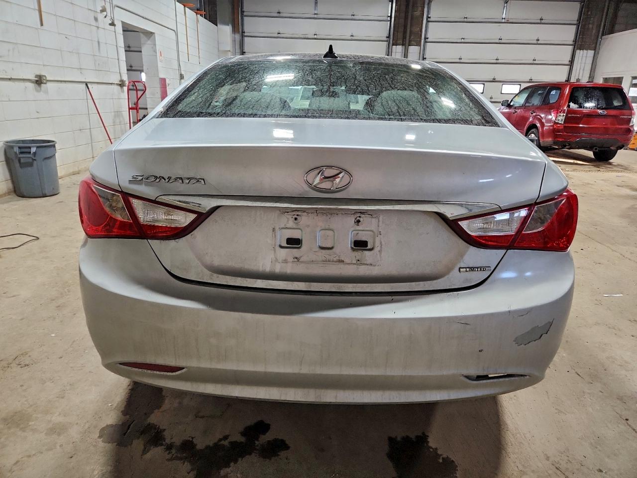 2012 HYUNDAI SONATA SE photo 6