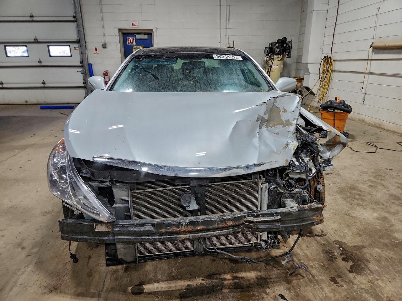 2012 HYUNDAI SONATA SE photo 5