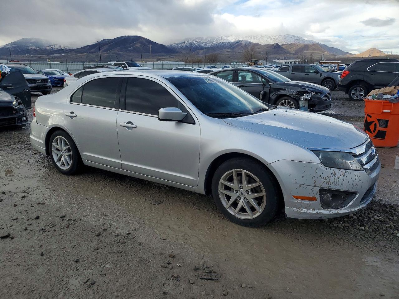 2011 FORD FUSION SE photo 4