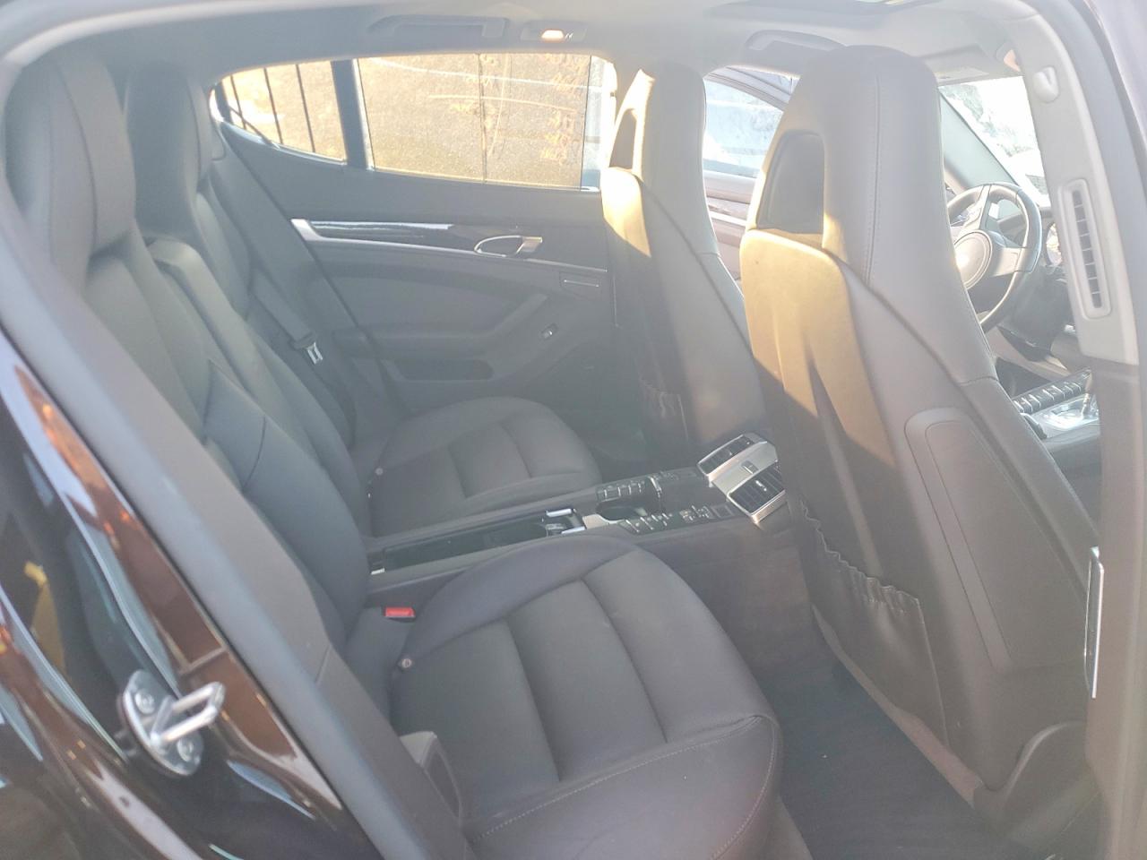 2016 PORSCHE PANAMERA 2 photo 10