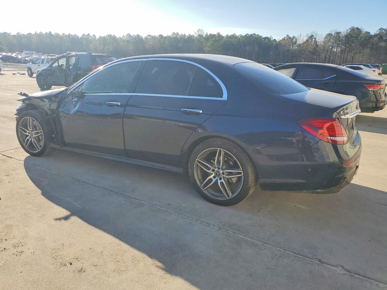 2017 MERCEDES-BENZ E 300 photo 2