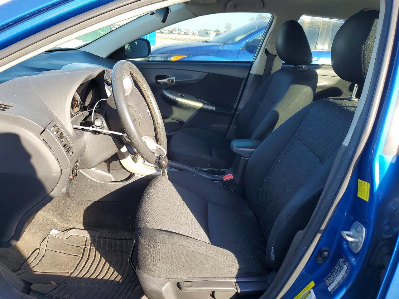 2010 TOYOTA COROLLA BASE photo 7