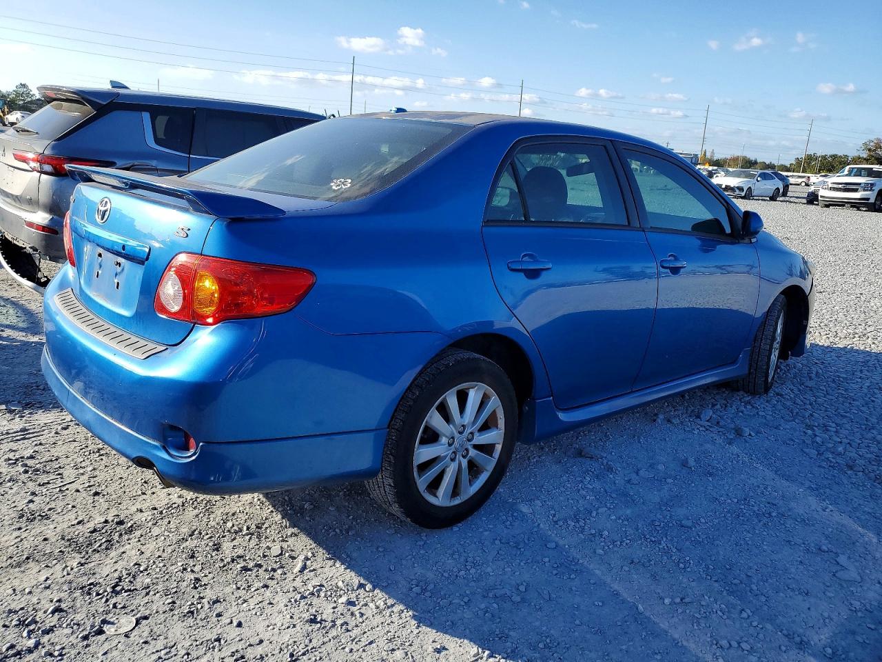 2010 TOYOTA COROLLA BASE photo 3