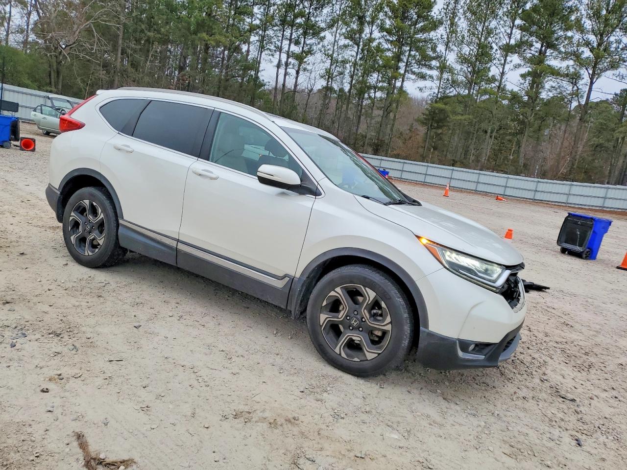 2018 HONDA CR-V TOURING photo 4