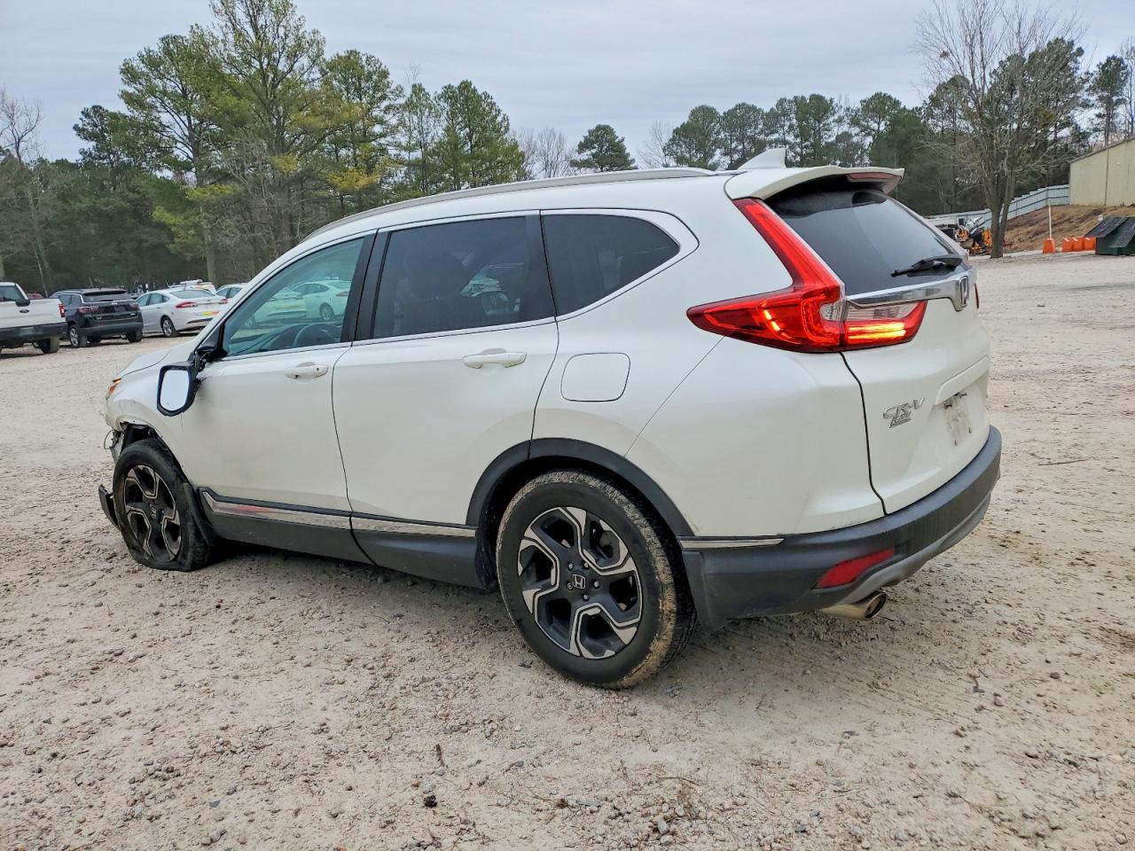 2018 HONDA CR-V TOURING photo 2