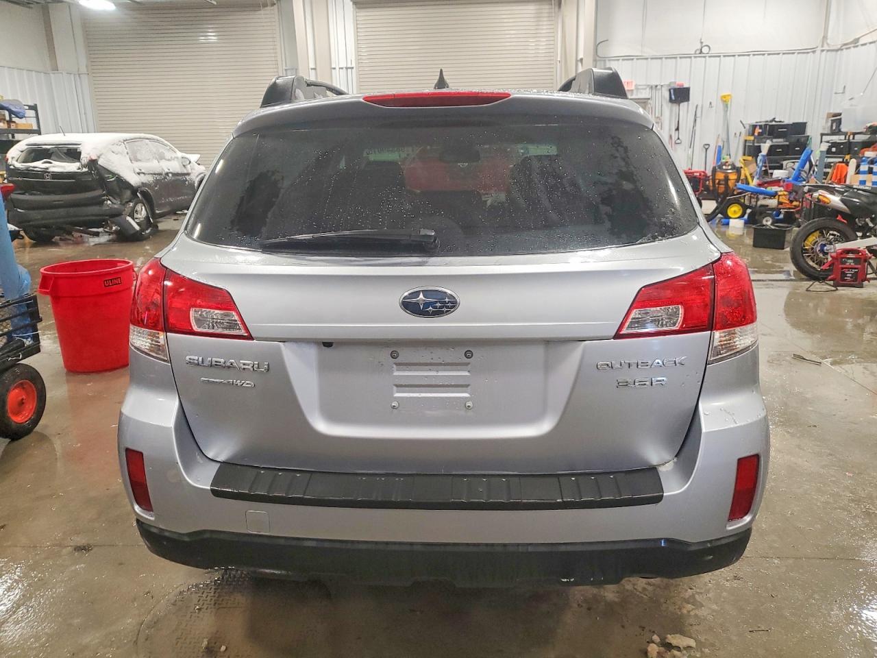 2012 SUBARU OUTBACK 3.6R LIMITED photo 6