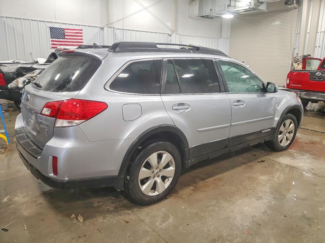2012 SUBARU OUTBACK 3.6R LIMITED photo 3