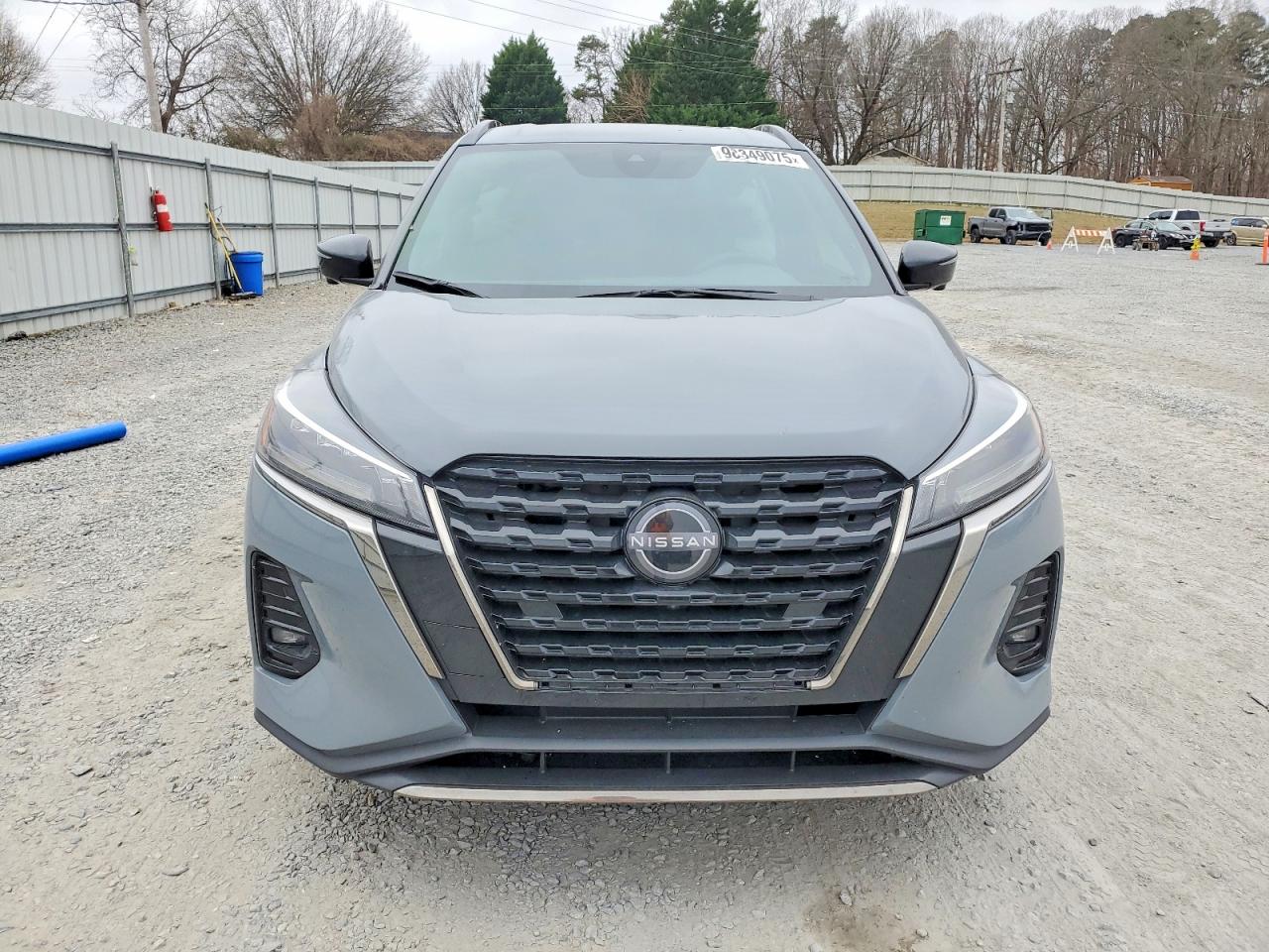 2022 NISSAN KICKS SR photo 5