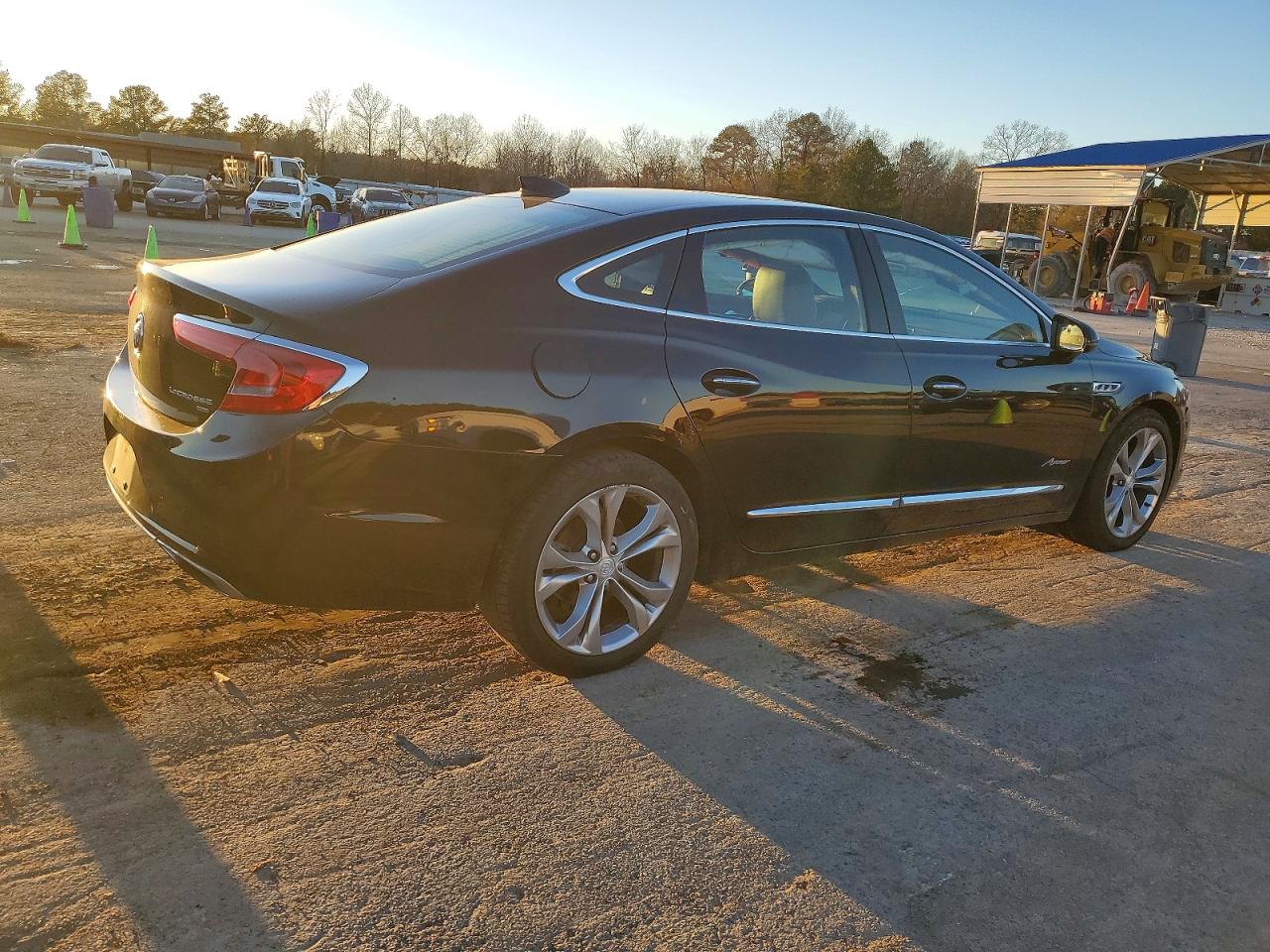 2019 BUICK LACROSSE AVENIR photo 3