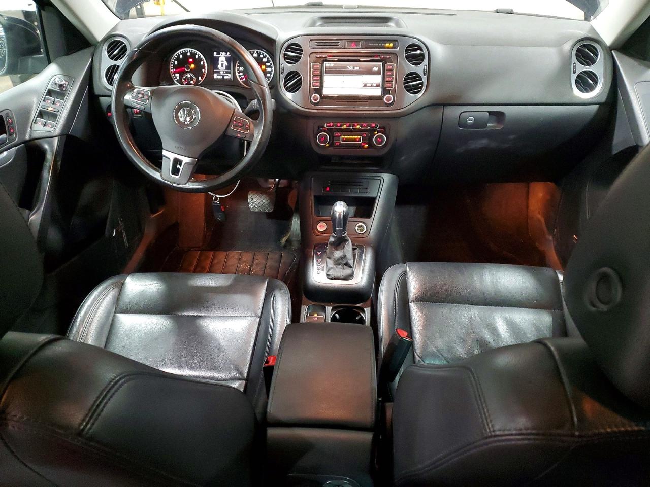 2012 VOLKSWAGEN TIGUAN S photo 8