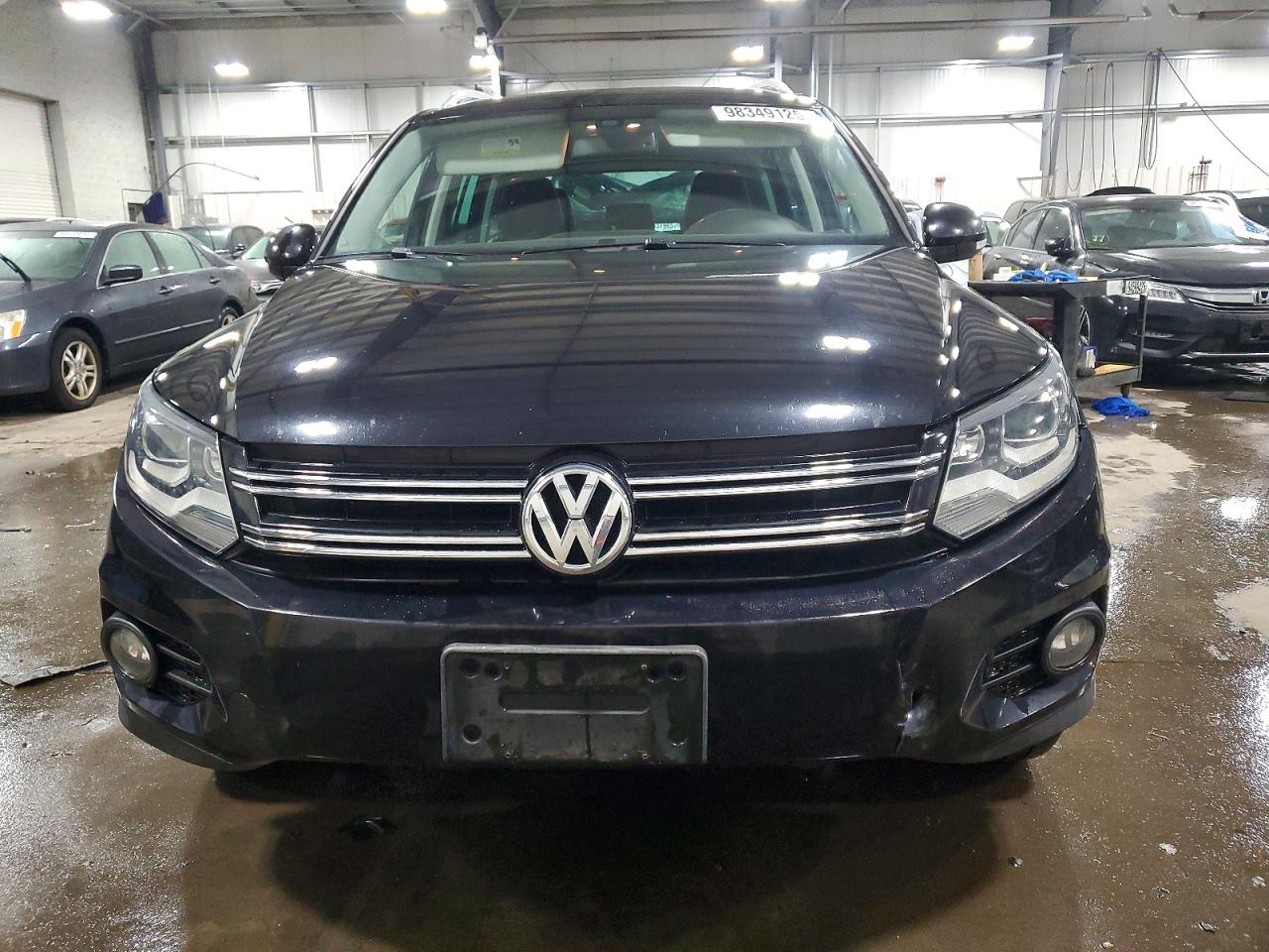 2012 VOLKSWAGEN TIGUAN S photo 5