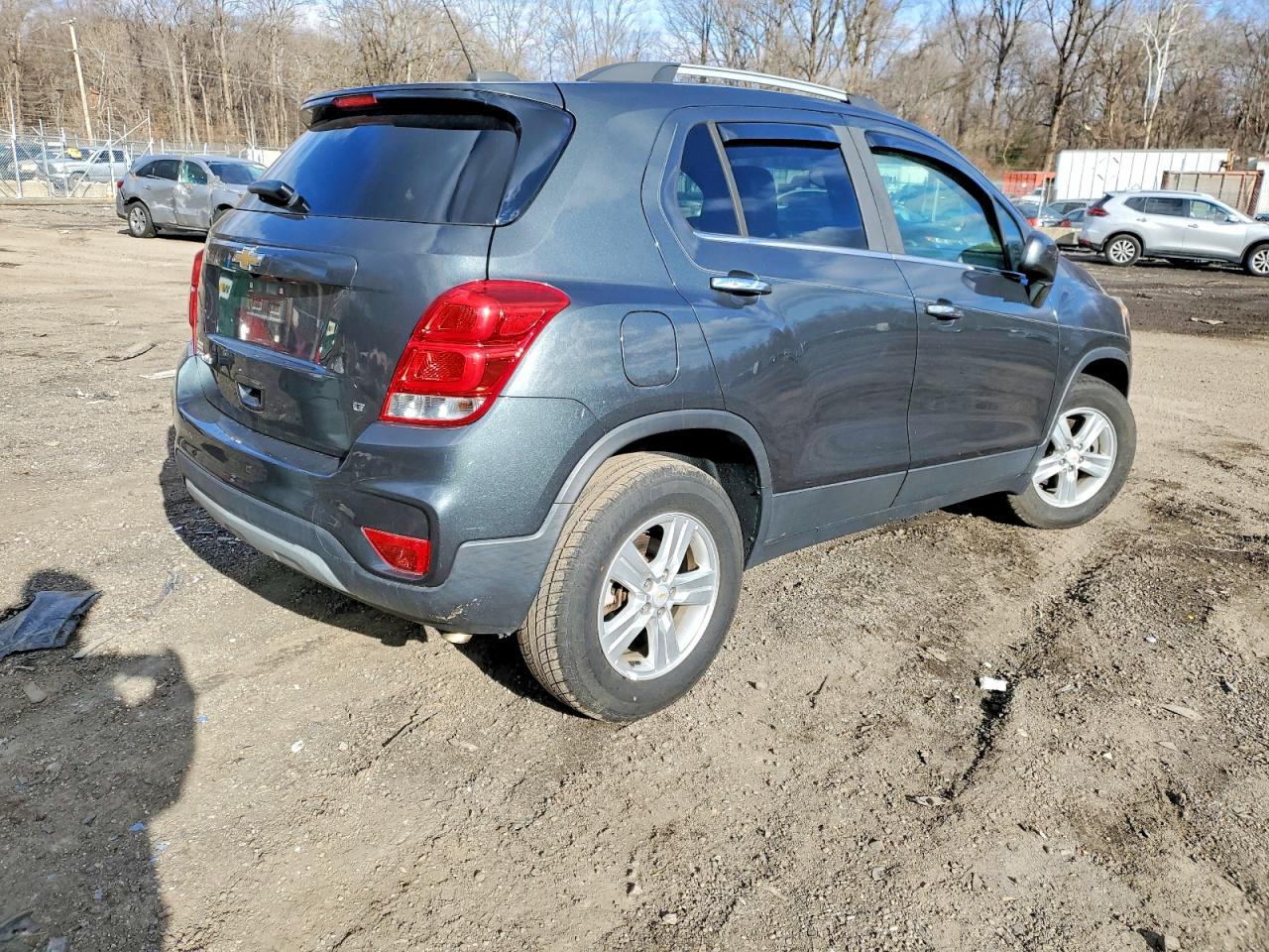 2018 CHEVROLET TRAX 1LT photo 3