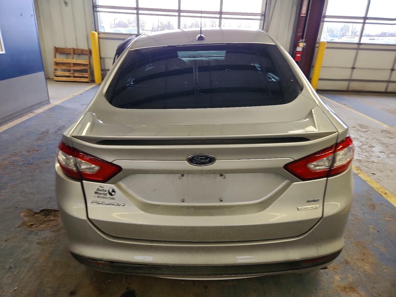 2014 FORD FUSION SE photo 6