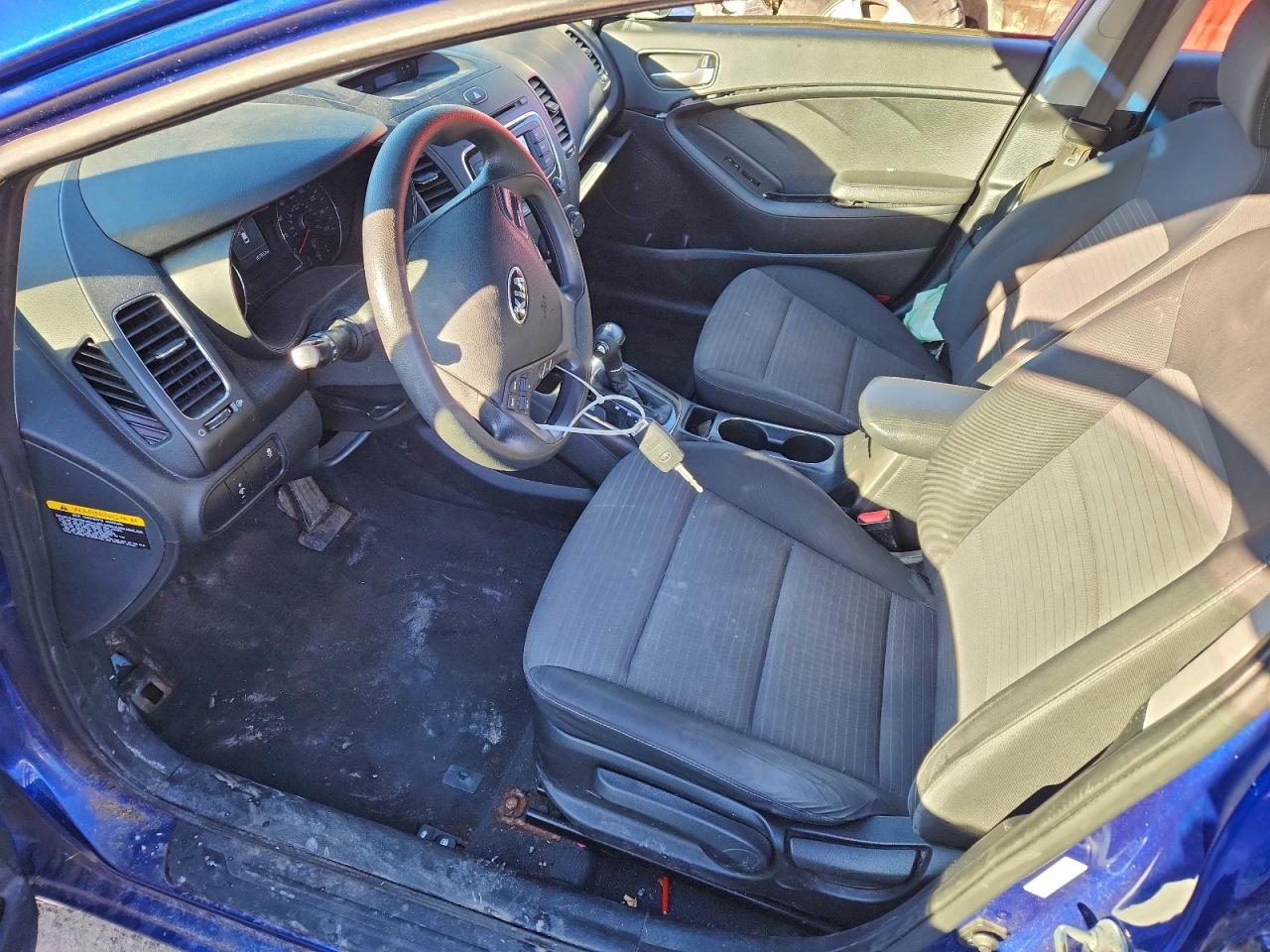 2017 KIA FORTE LX photo 7