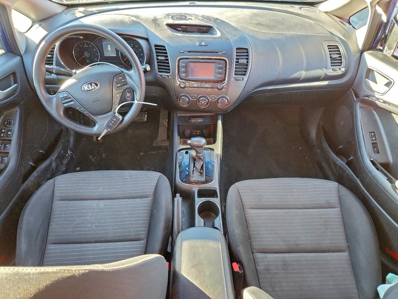 2017 KIA FORTE LX photo 8