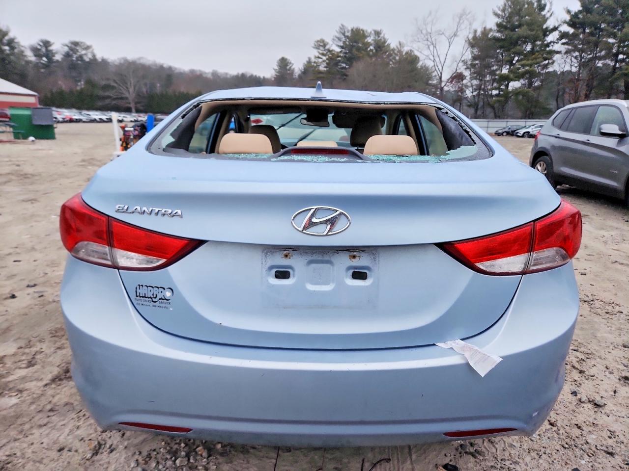 2013 HYUNDAI ELANTRA GLS photo 6