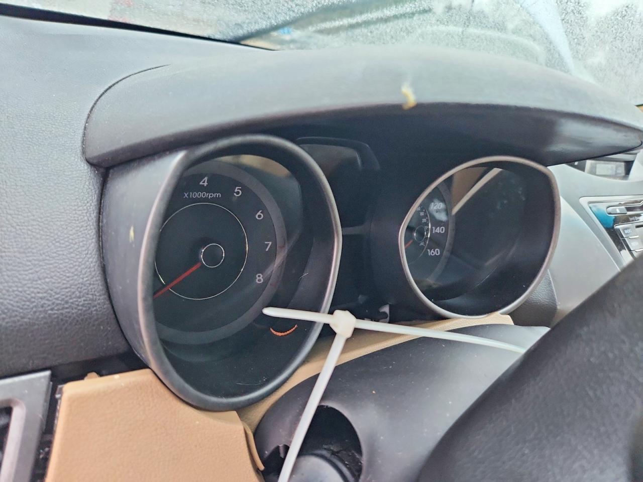 2013 HYUNDAI ELANTRA GLS photo 9