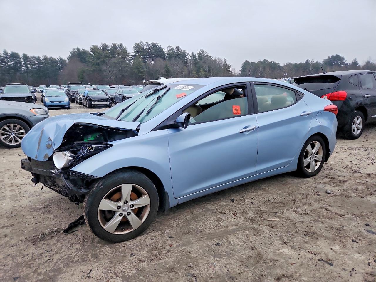 2013 HYUNDAI ELANTRA