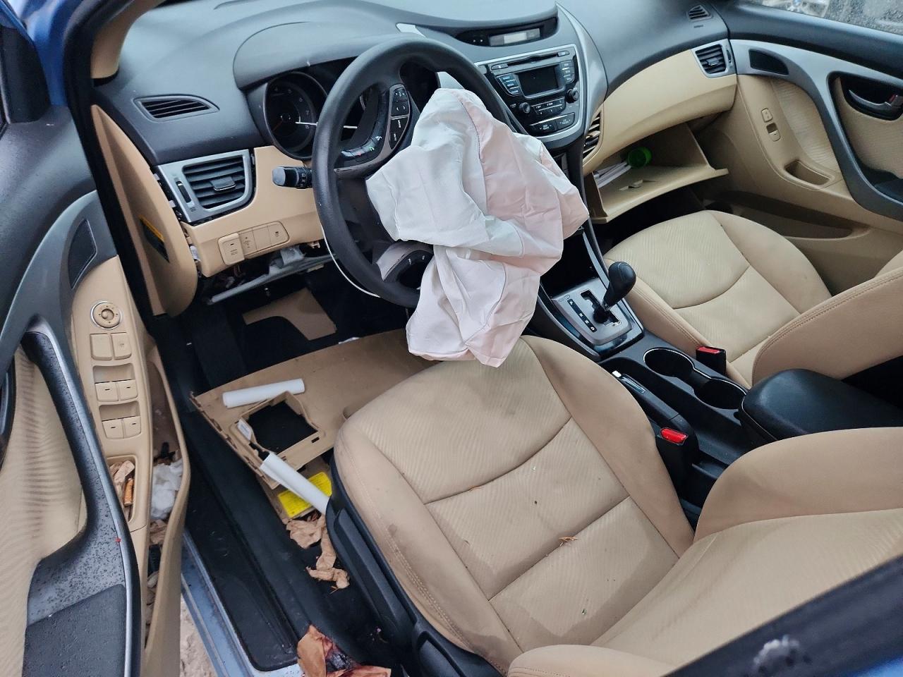 2013 HYUNDAI ELANTRA GLS photo 8