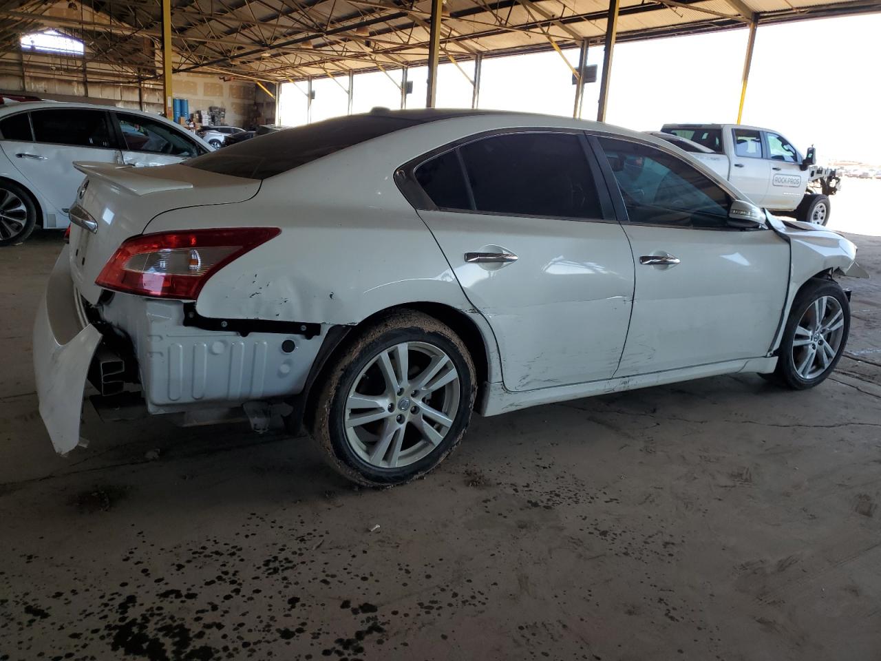 2011 NISSAN MAXIMA S photo 3