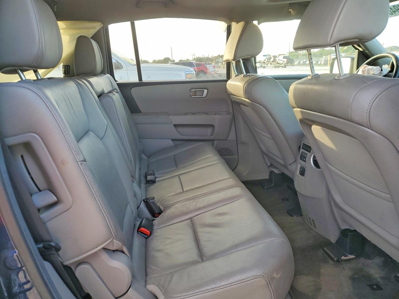 2013 HONDA PILOT EXL photo 11