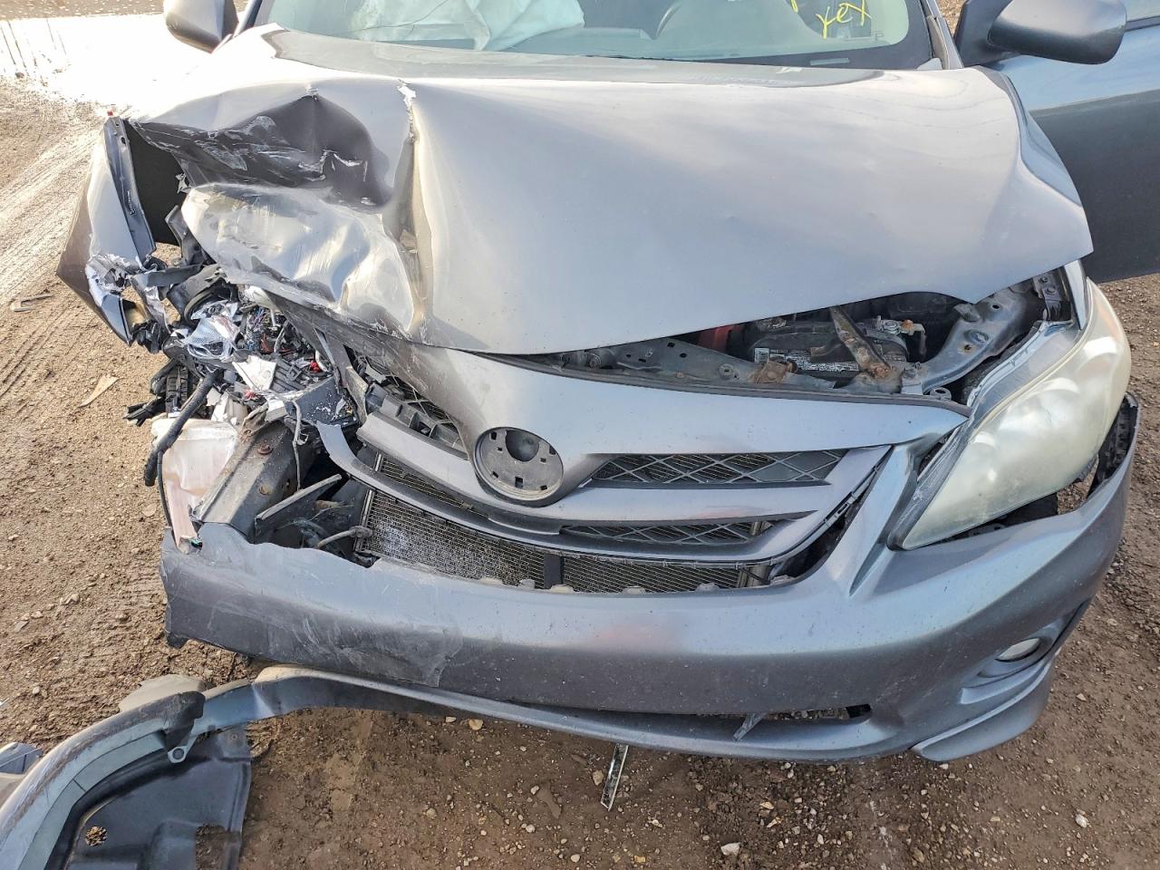 2011 TOYOTA COROLLA BASE photo 11