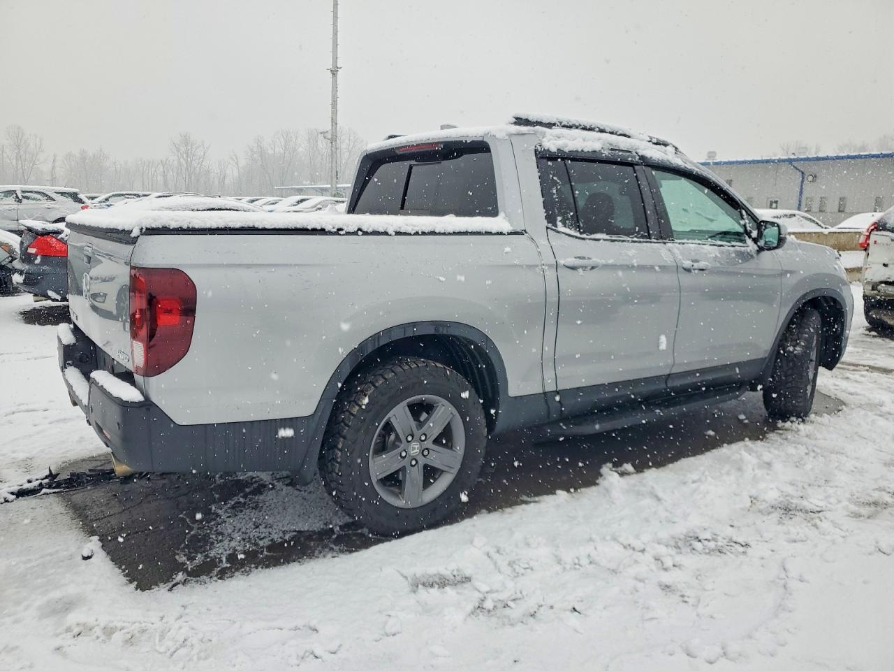 2021 HONDA RIDGELINE RTL photo 3