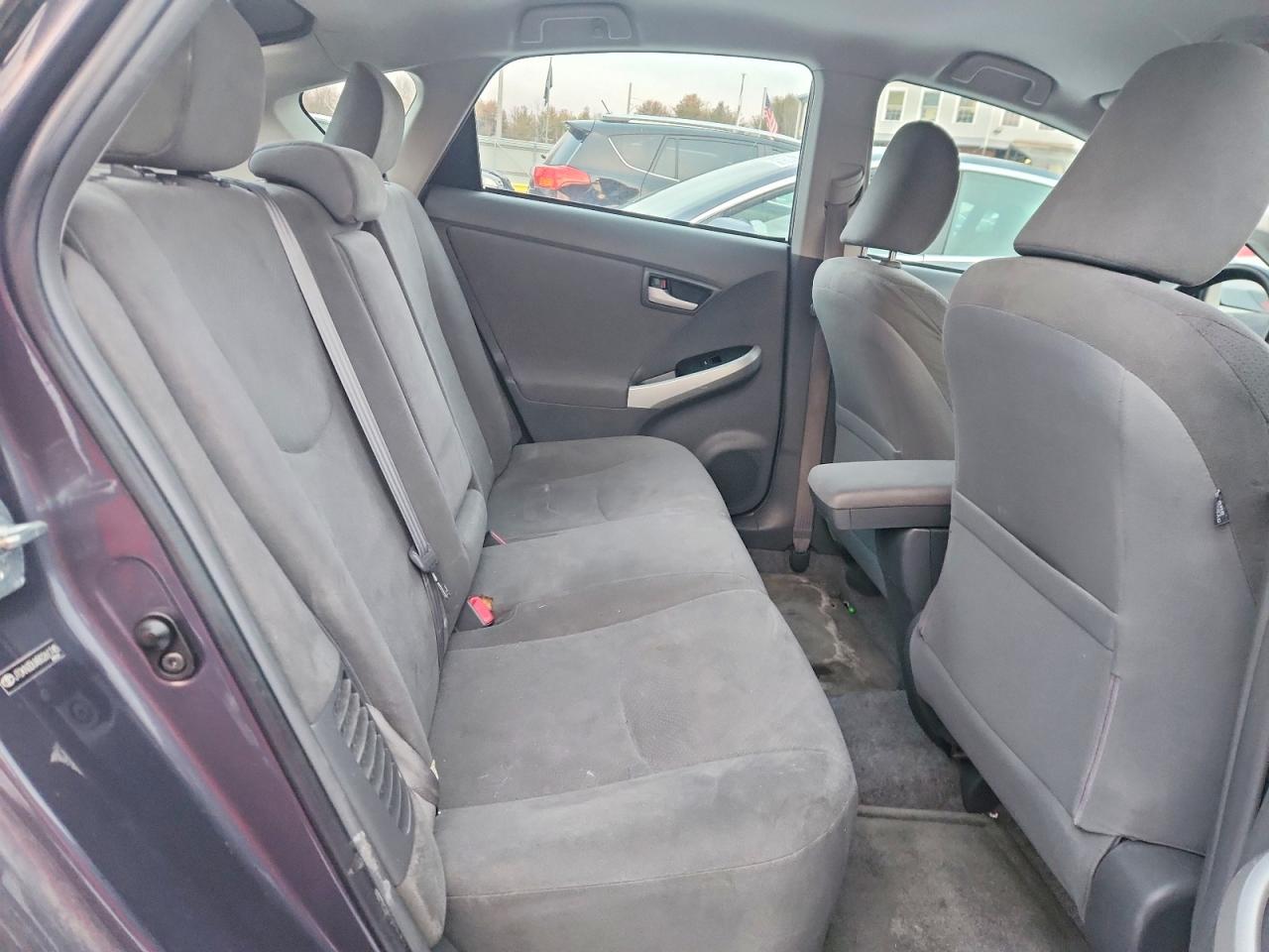 2011 TOYOTA PRIUS photo 10