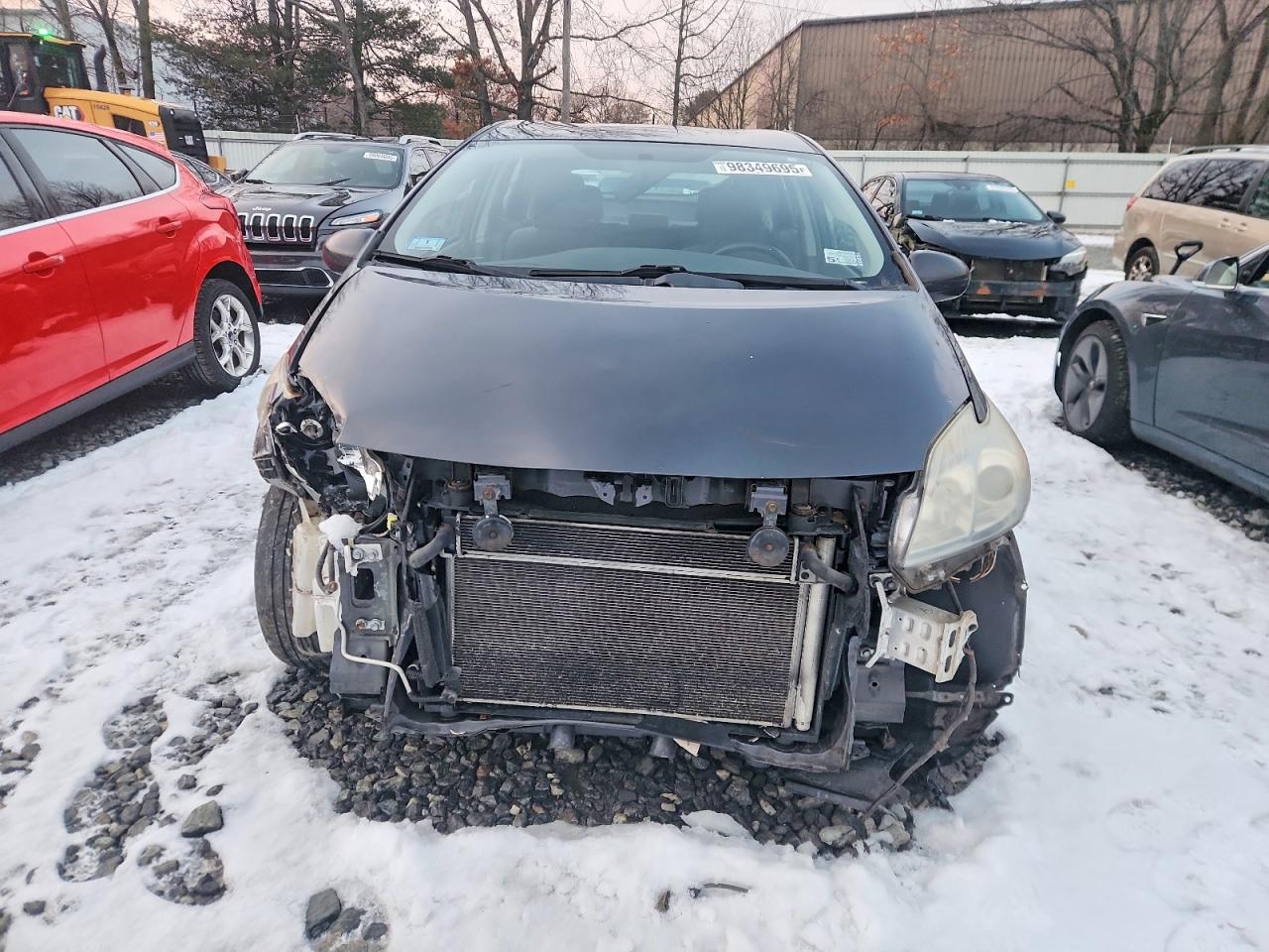 2011 TOYOTA PRIUS photo 5