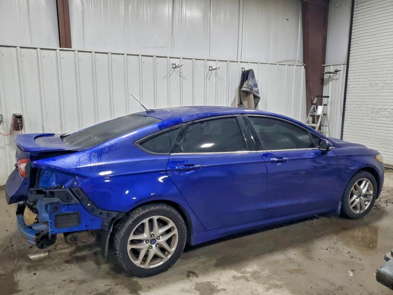 2013 FORD FUSION SE photo 3