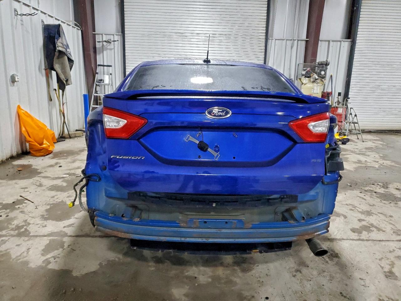 2013 FORD FUSION SE photo 6