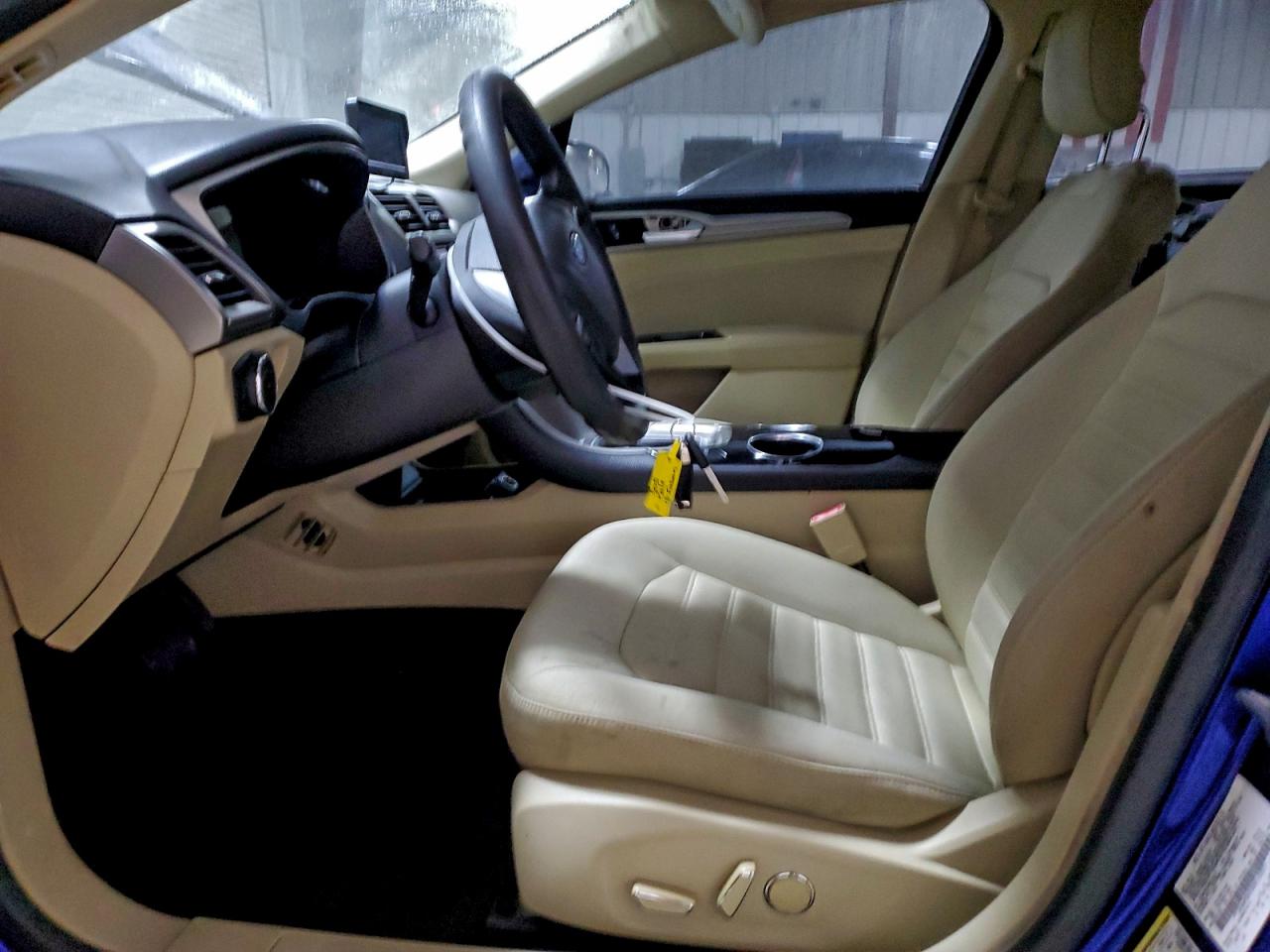 2013 FORD FUSION SE photo 7
