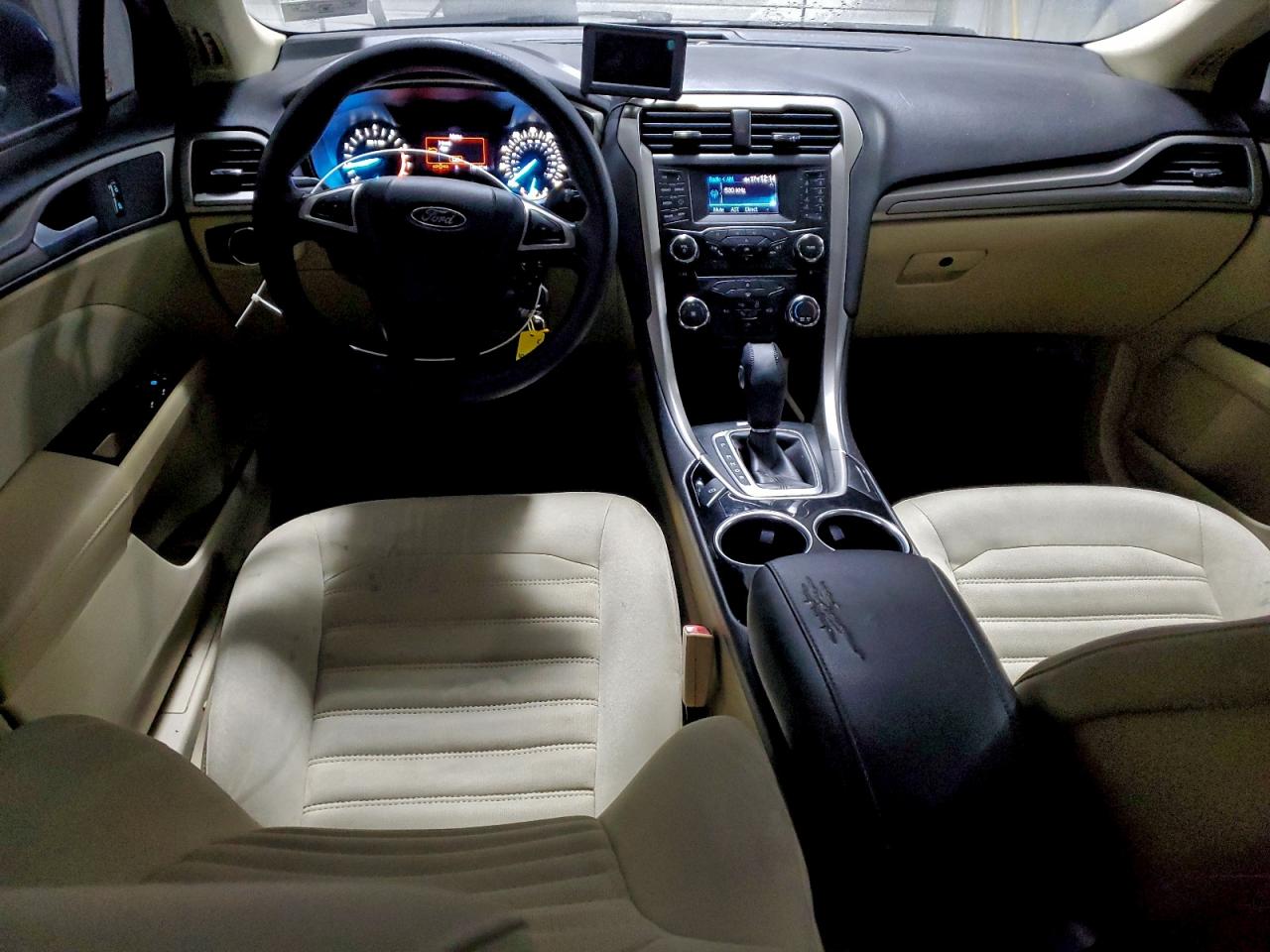 2013 FORD FUSION SE photo 8