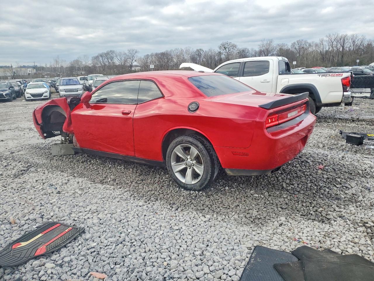2012 DODGE CHALLENGER SXT photo 2