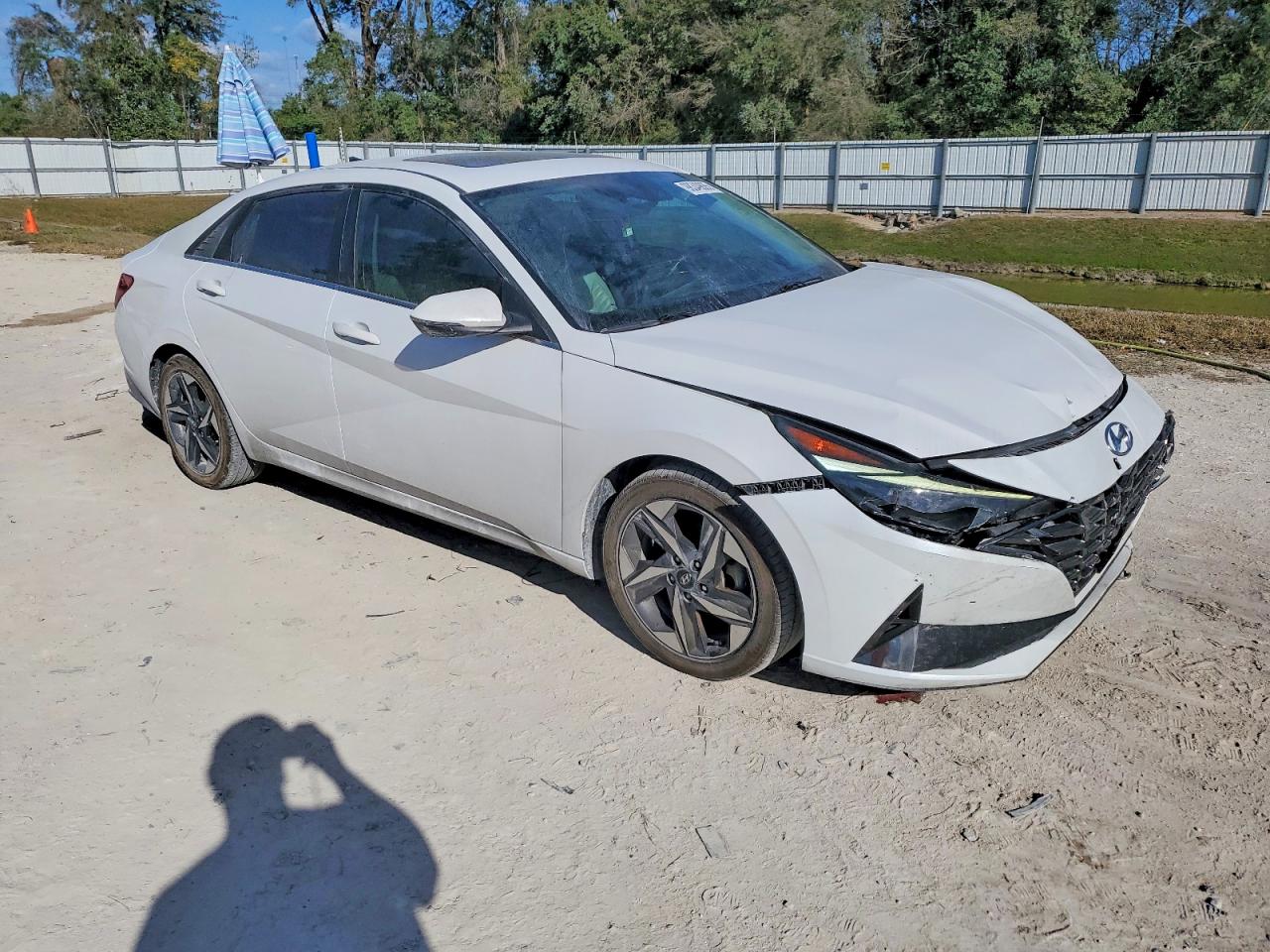 2022 HYUNDAI ELANTRA LIMITED photo 4