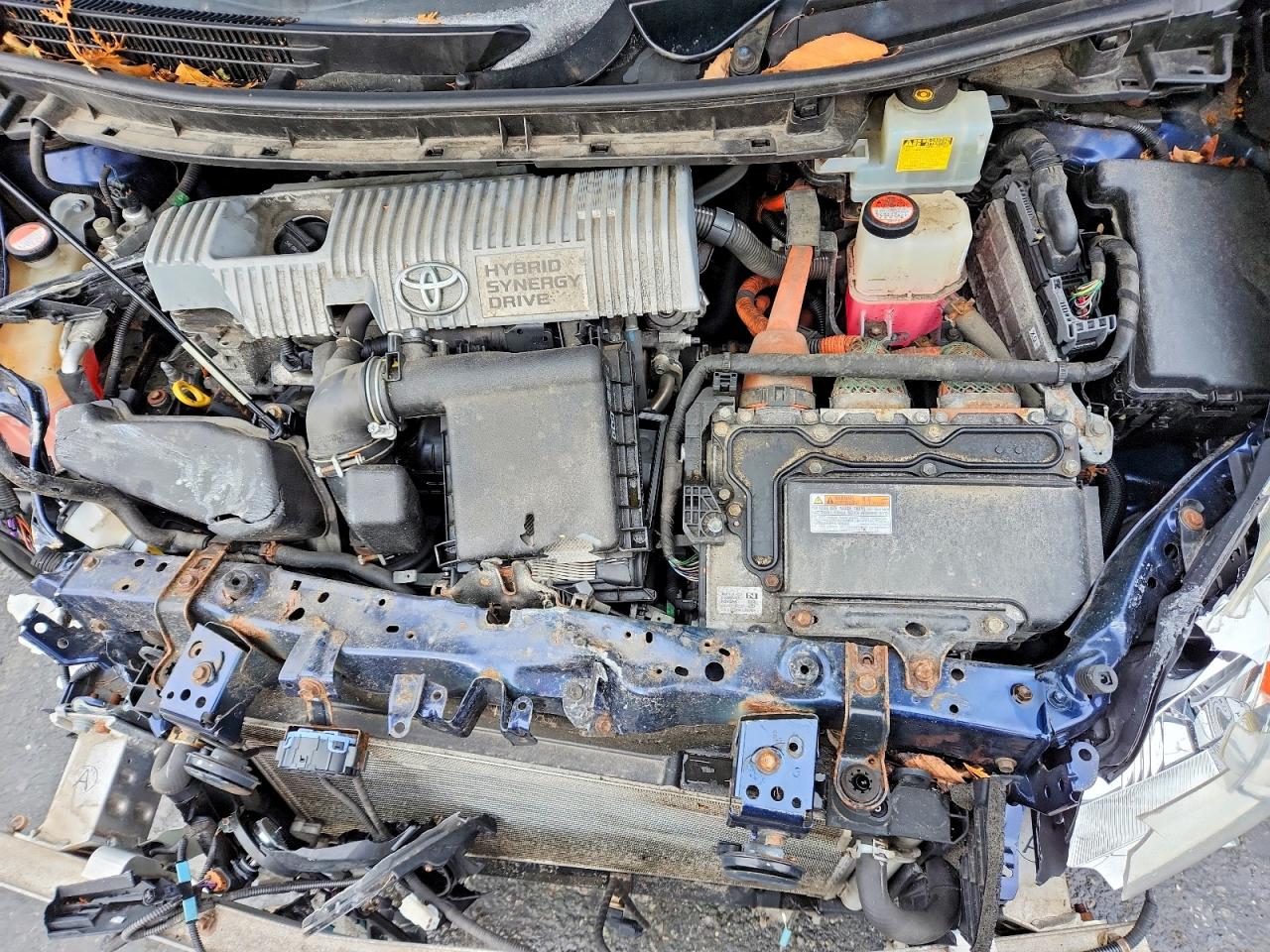2015 TOYOTA PRIUS photo 11