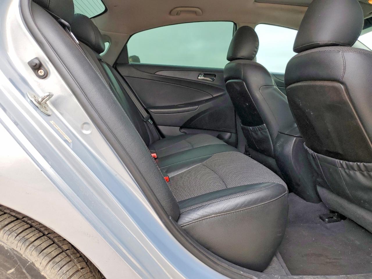 2011 HYUNDAI SONATA SE photo 10
