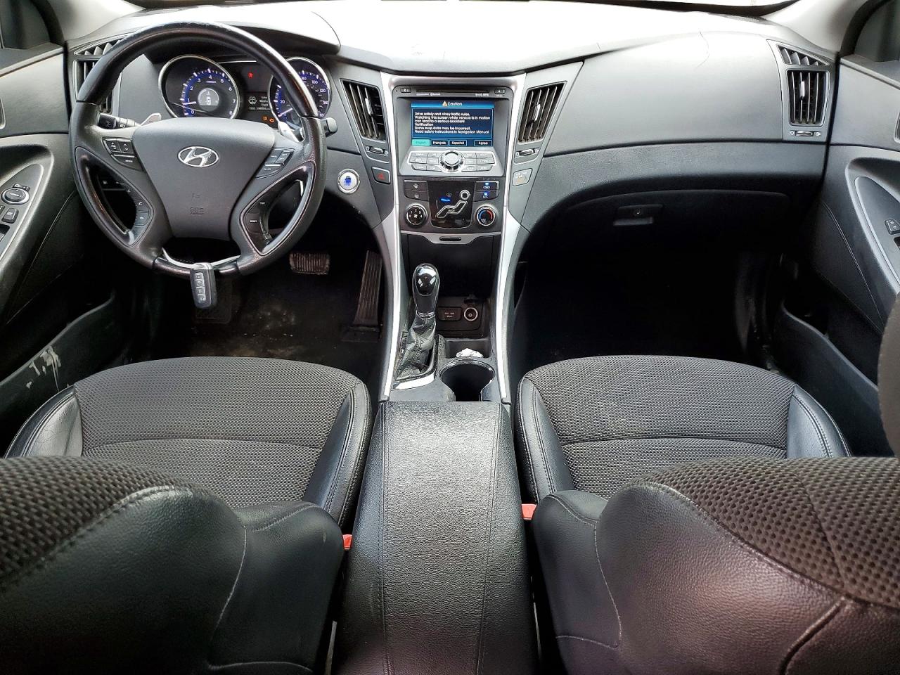 2011 HYUNDAI SONATA SE photo 8