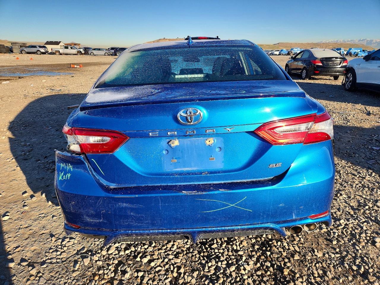 2020 TOYOTA CAMRY SE photo 6