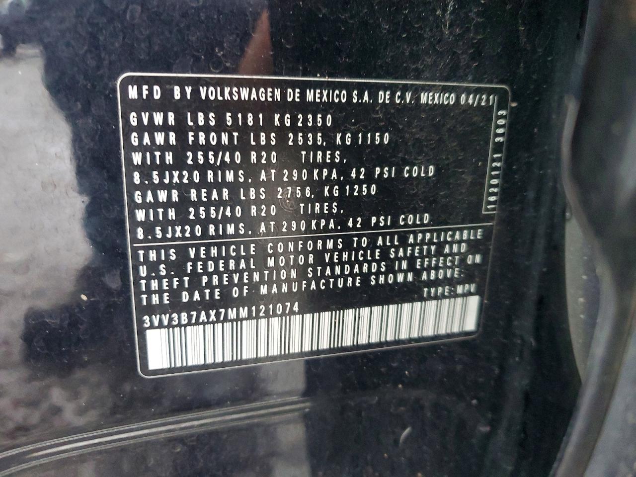2021 VOLKSWAGEN TIGUAN SE photo 12