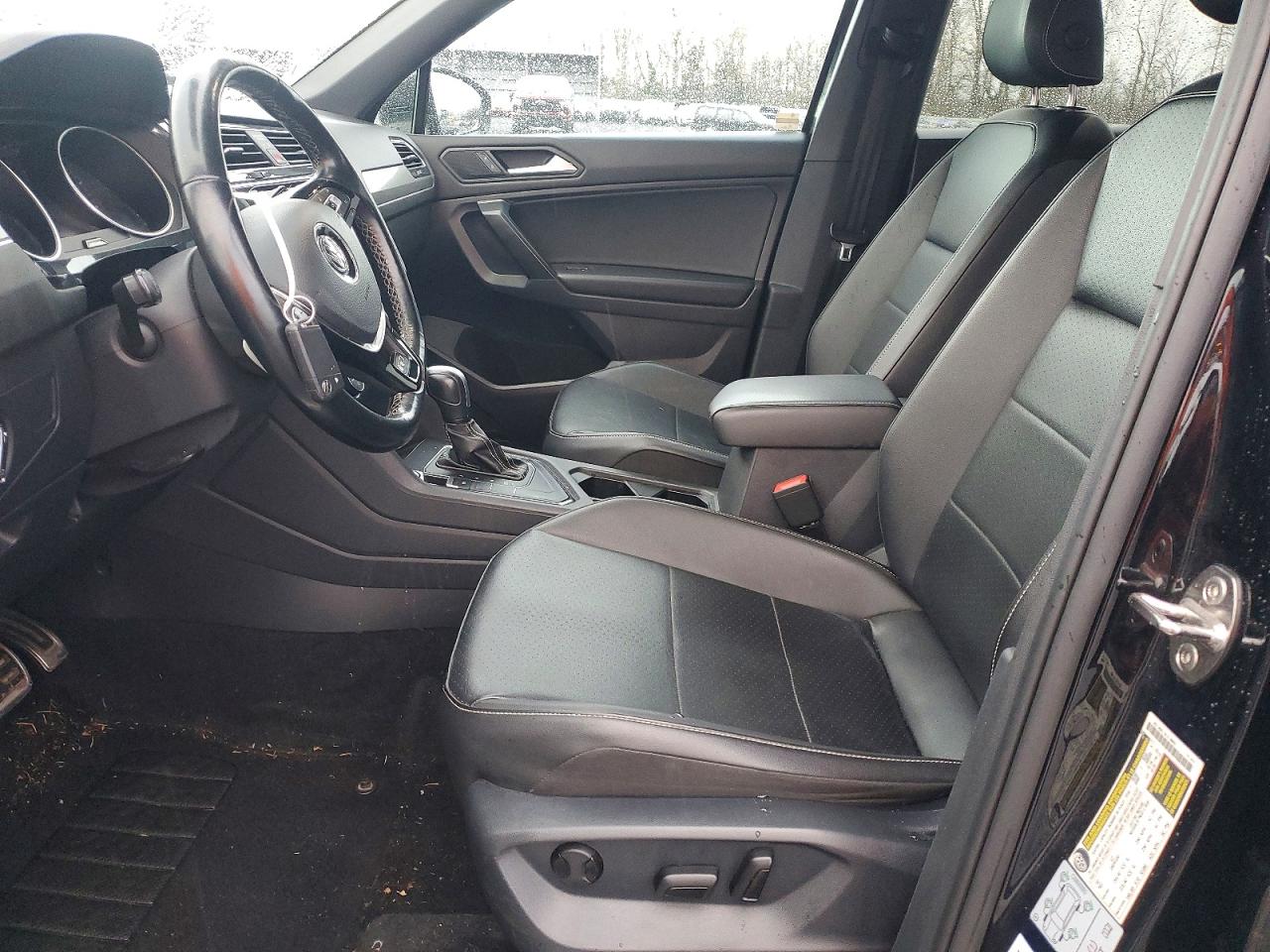 2021 VOLKSWAGEN TIGUAN SE photo 7