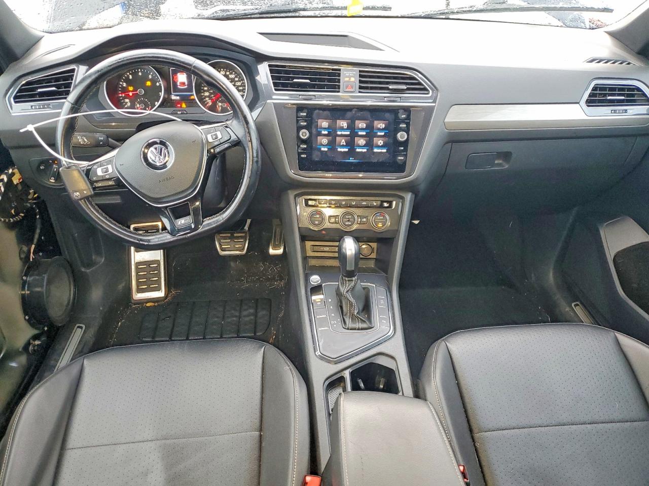 2021 VOLKSWAGEN TIGUAN SE photo 8