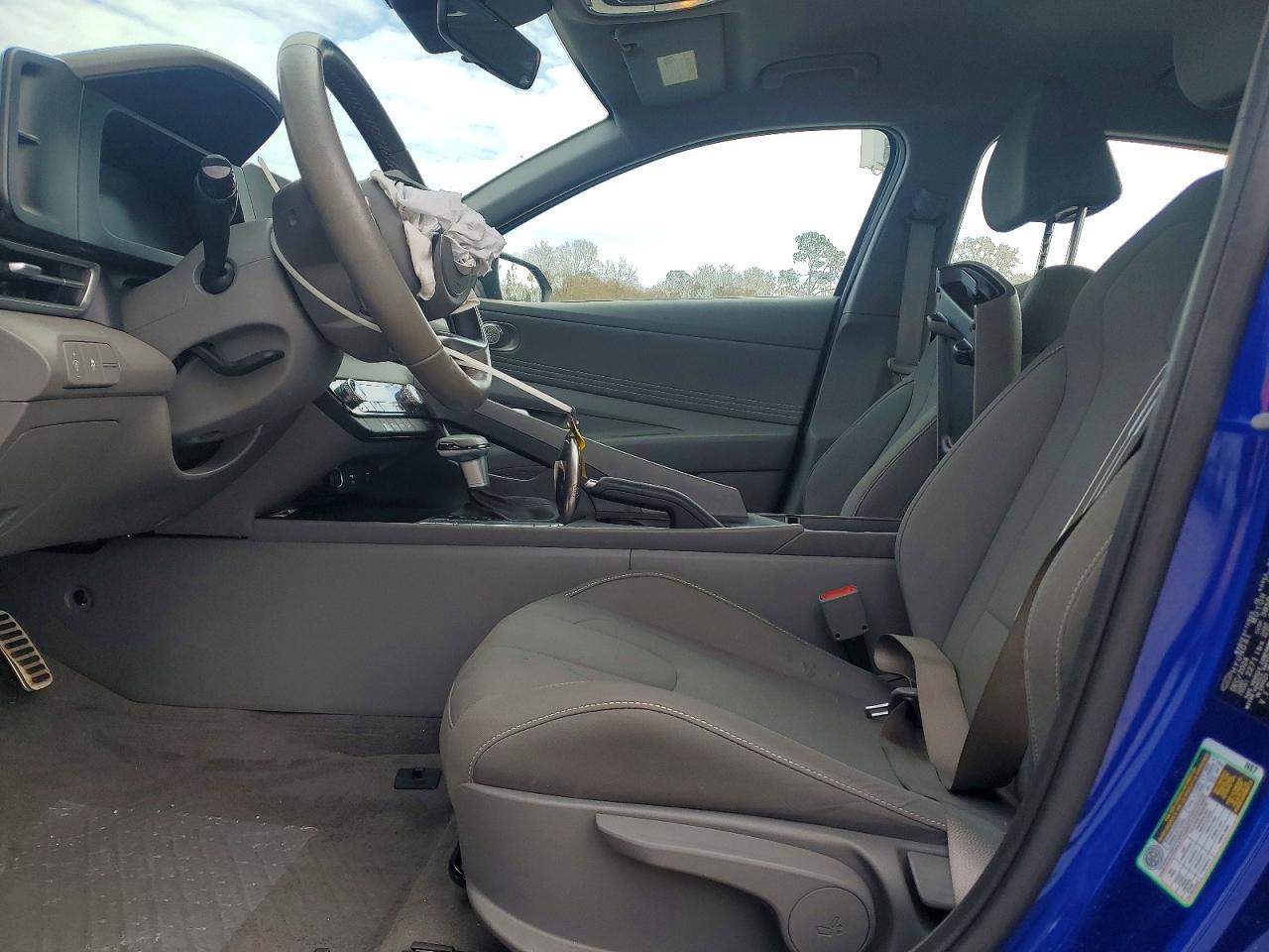 2025 HYUNDAI ELANTRA SEL SPORT photo 7